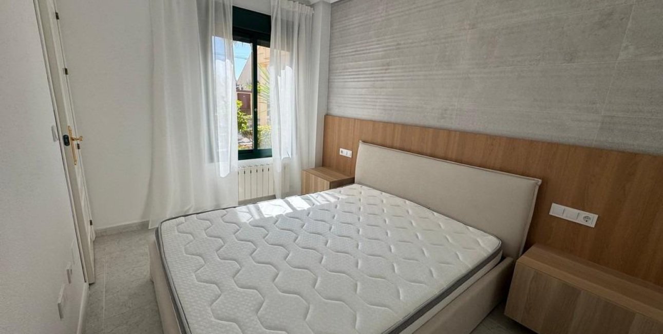 Resale - Apartment / flat -
Orihuela Costa - Las Filipinas