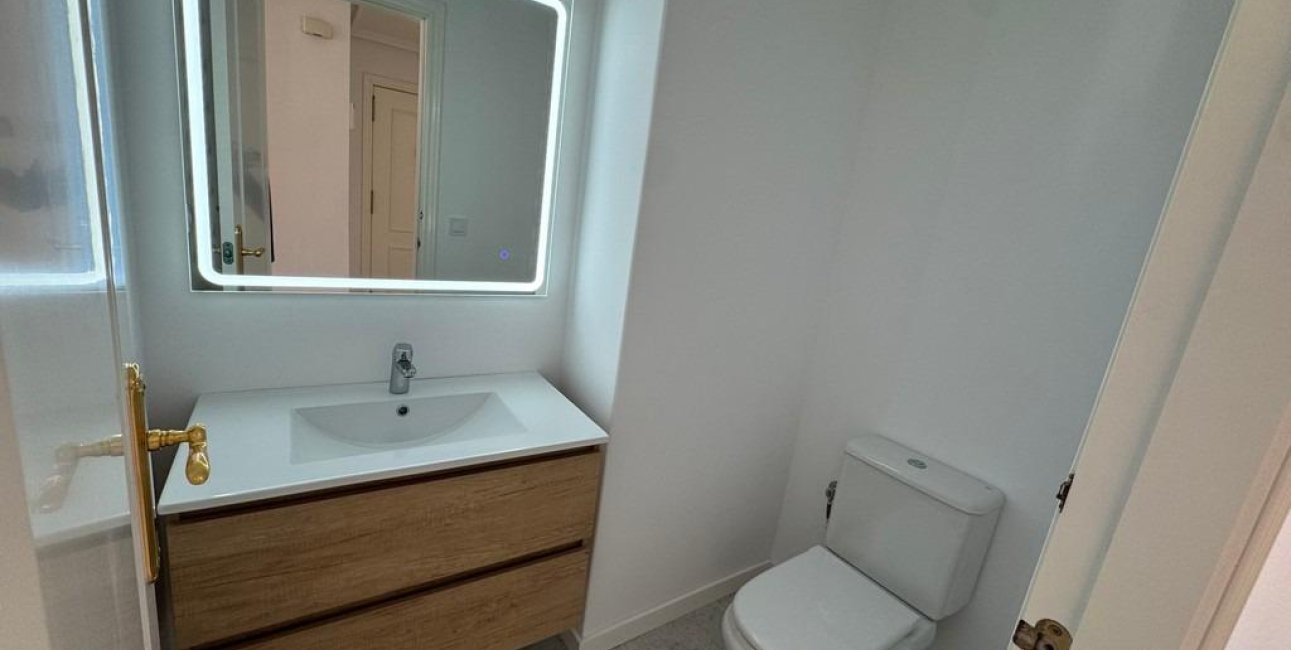 Resale - Apartment / flat -
Orihuela Costa - Las Filipinas