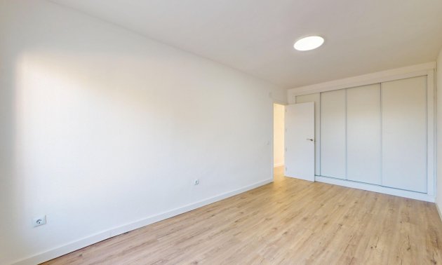 Rynek wtórny - Mieszkanie  -
Orihuela Costa - Villamartin