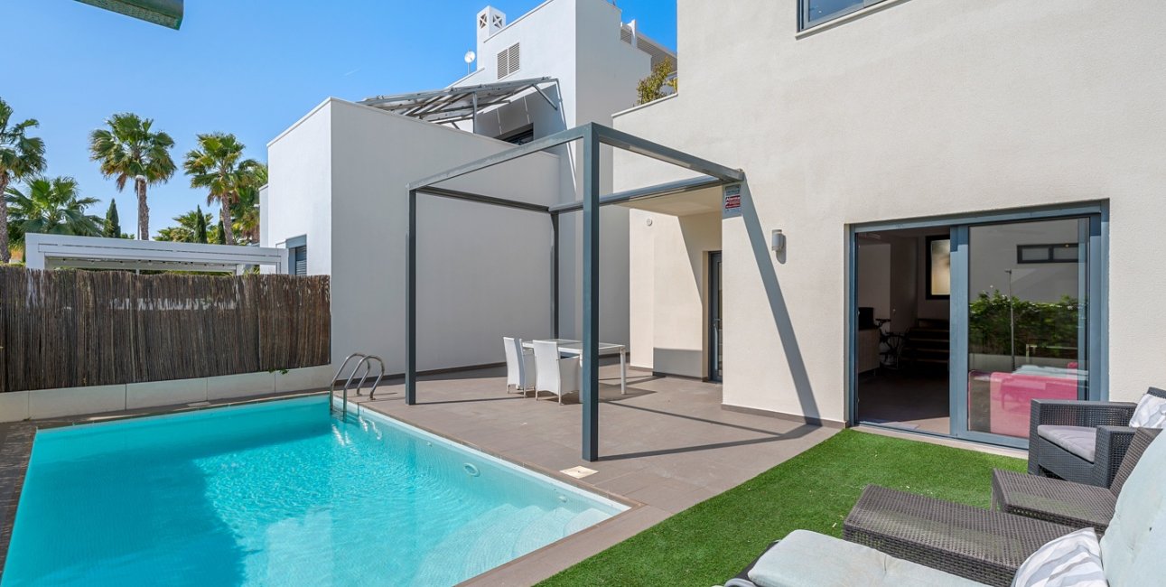 Resale - Villa -
Ciudad Quesada - La Laguna