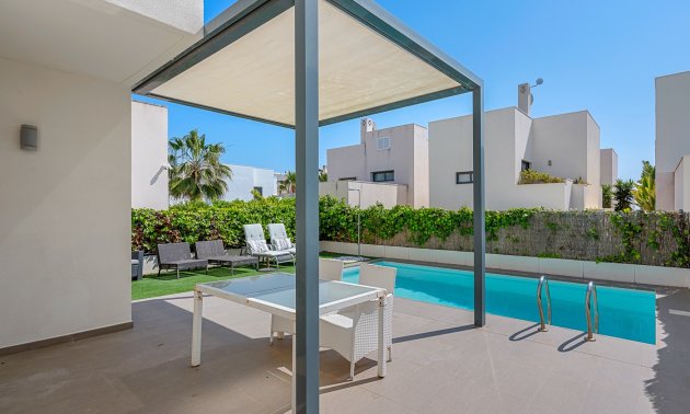 Resale - Villa -
Ciudad Quesada - La Laguna