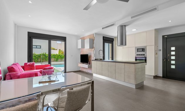 Resale - Villa -
Ciudad Quesada - La Laguna