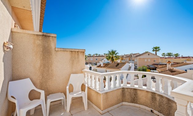 Resale - Townhouse -
Ciudad Quesada - Doña Pepa