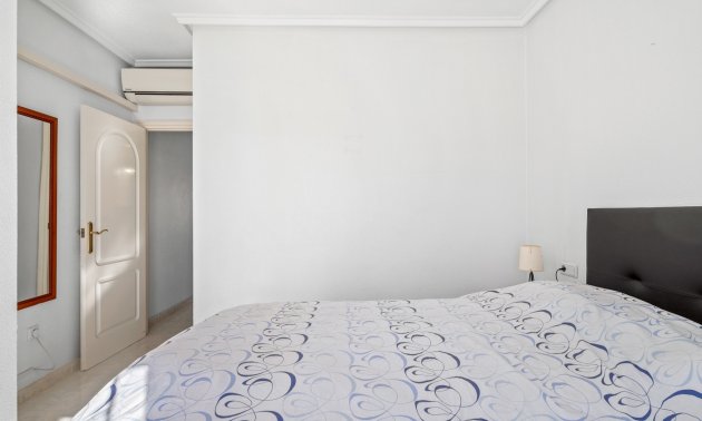 Resale - Townhouse -
Ciudad Quesada - Doña Pepa