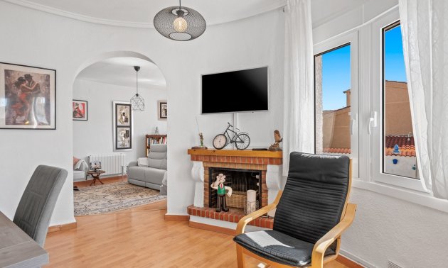 Resale - Villa -
Ciudad Quesada - Ciudad Quesada - Town