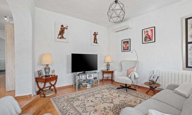 Resale - Villa -
Ciudad Quesada - Ciudad Quesada - Town