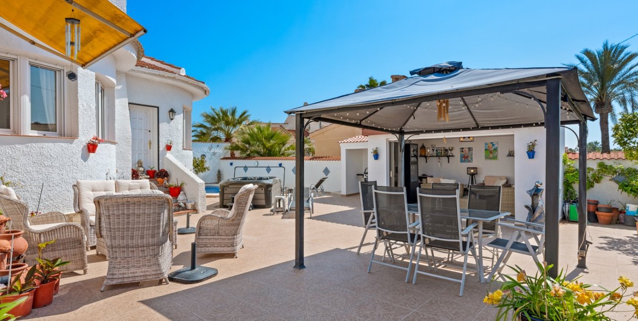 Resale - Villa -
Ciudad Quesada - Ciudad Quesada - Town