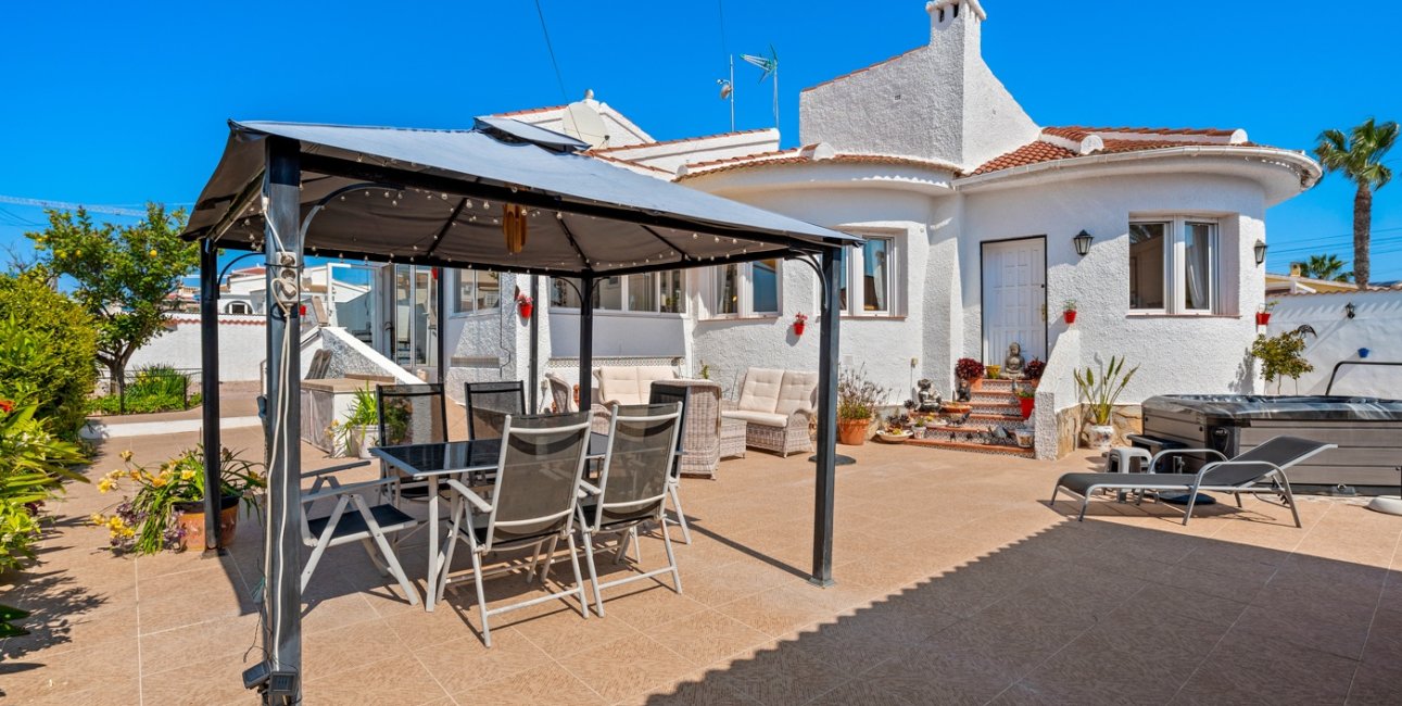 Resale - Villa -
Ciudad Quesada - Ciudad Quesada - Town