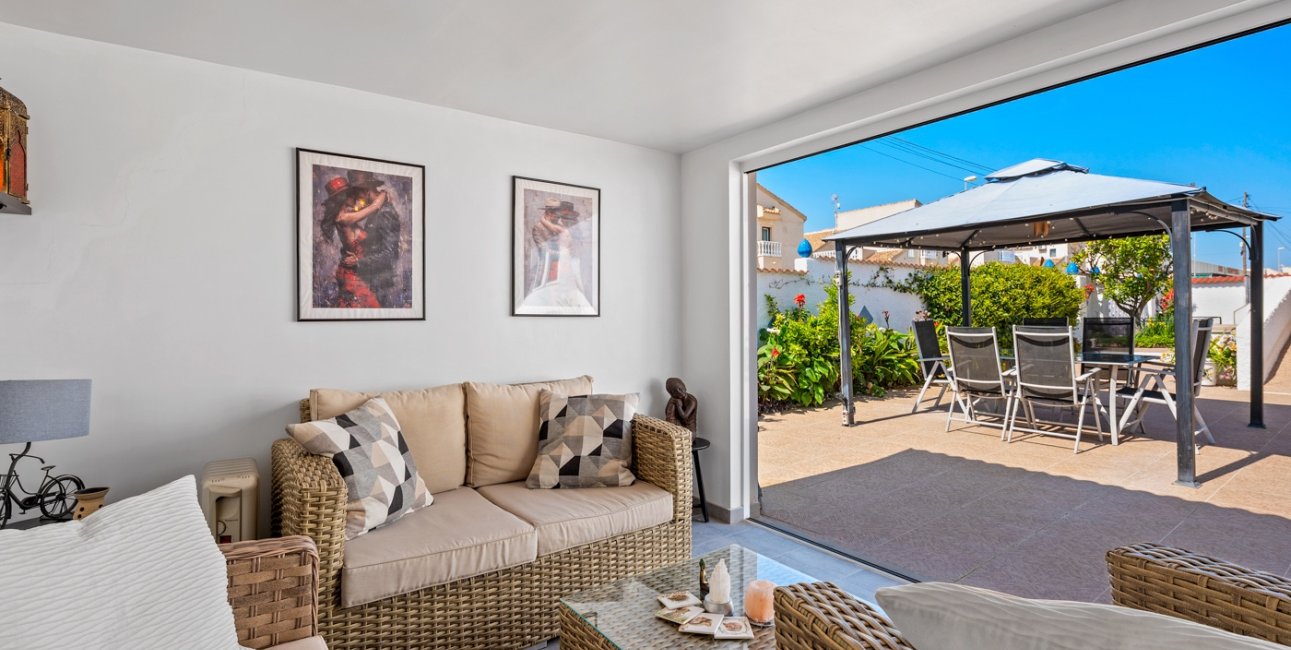 Resale - Villa -
Ciudad Quesada - Ciudad Quesada - Town