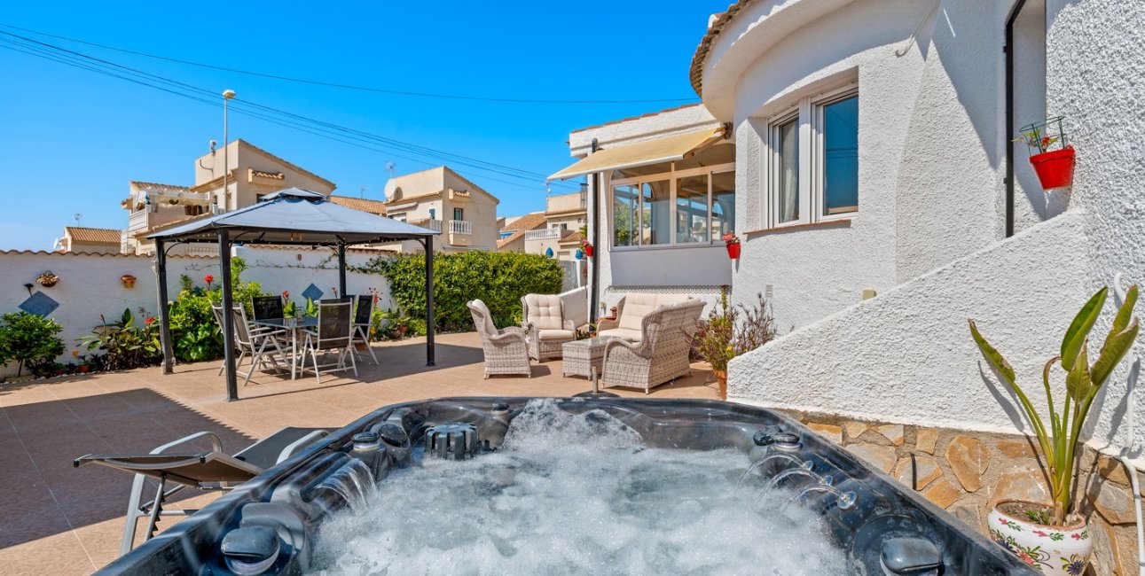 Resale - Villa -
Ciudad Quesada - Ciudad Quesada - Town