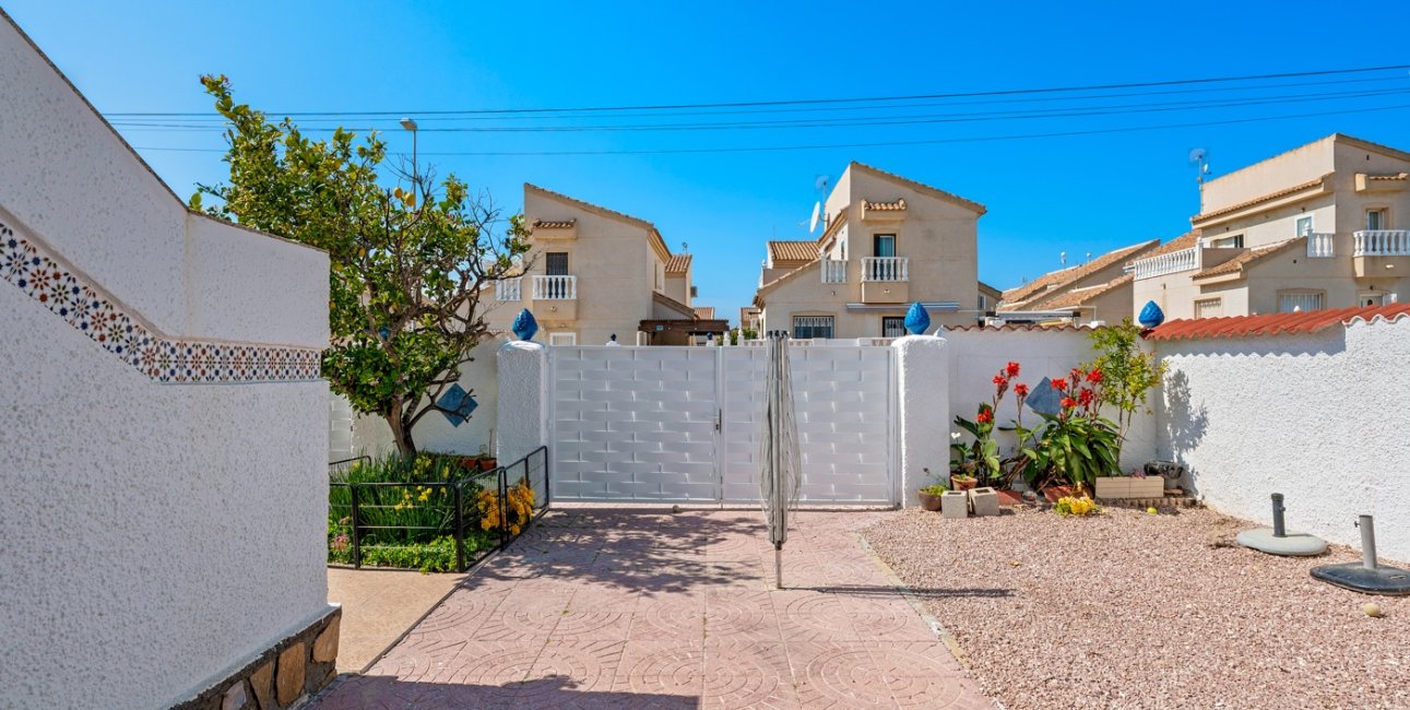 Resale - Villa -
Ciudad Quesada - Ciudad Quesada - Town