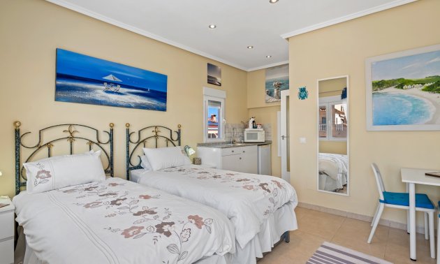 Resale - Villa -
Ciudad Quesada - Ciudad Quesada - Town