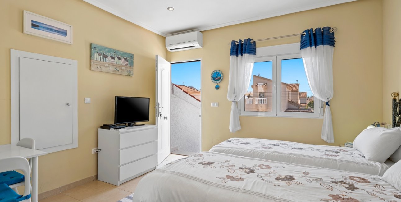 Resale - Villa -
Ciudad Quesada - Ciudad Quesada - Town