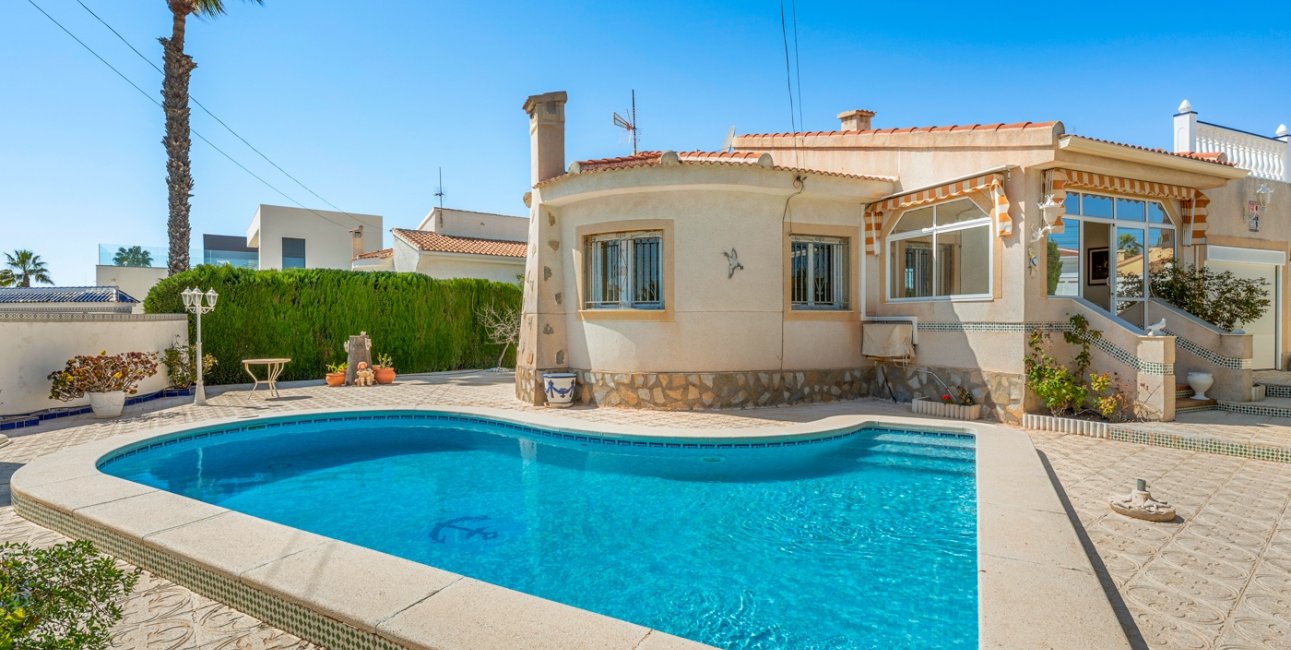 Resale - Villa -
Ciudad Quesada - Ciudad Quesada - Town