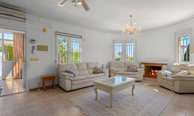 Resale - Villa -
Ciudad Quesada - Ciudad Quesada - Town