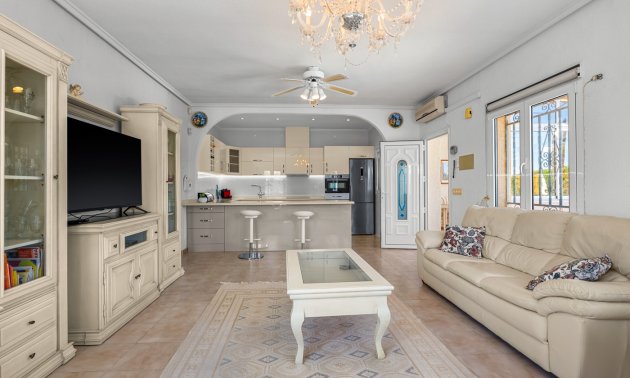 Resale - Villa -
Ciudad Quesada - Ciudad Quesada - Town