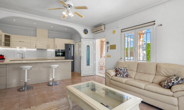 Resale - Villa -
Ciudad Quesada - Ciudad Quesada - Town