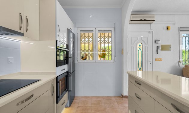 Resale - Villa -
Ciudad Quesada - Ciudad Quesada - Town