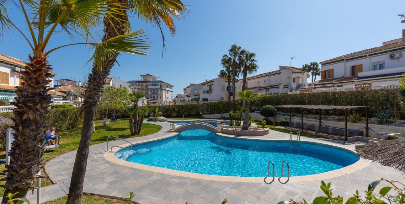 Rynek wtórny - Mieszkanie  -
Torrevieja - La Mata