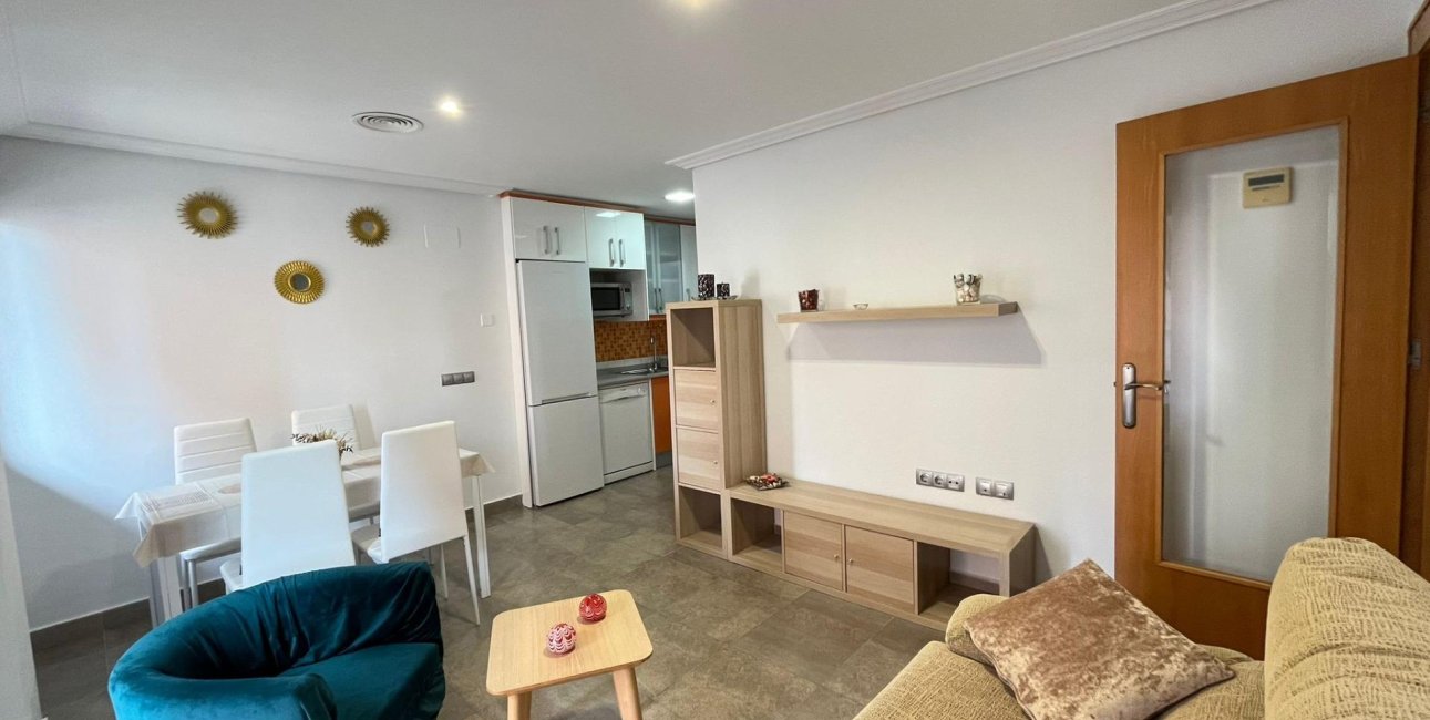 Resale - Apartment / flat -
Torrevieja - La Mata