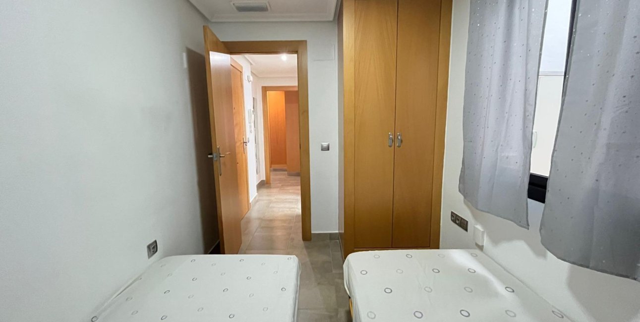 Resale - Apartment / flat -
Torrevieja - La Mata