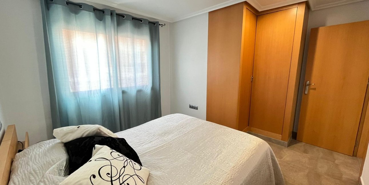 Resale - Apartment / flat -
Torrevieja - La Mata