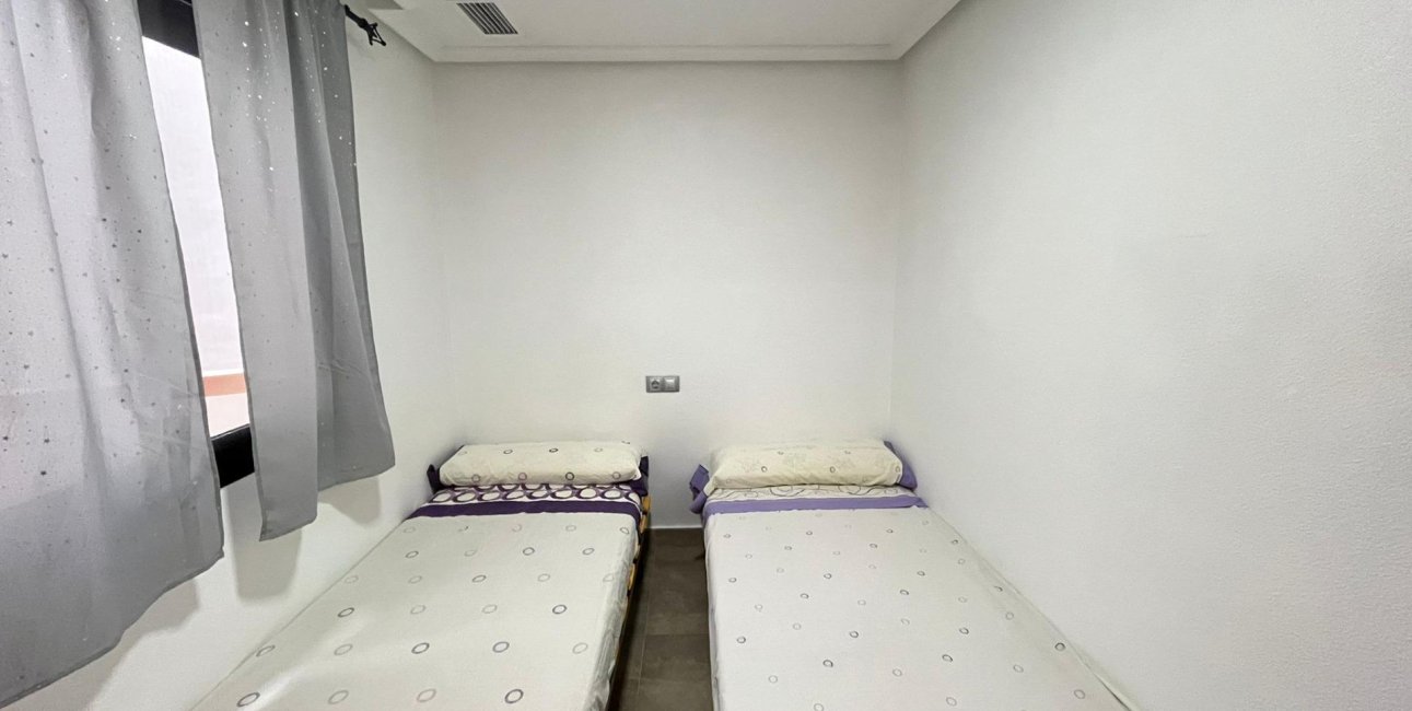 Resale - Apartment / flat -
Torrevieja - La Mata