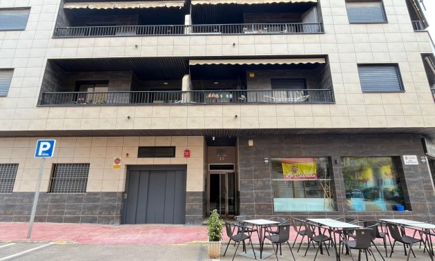 Resale - Apartment / flat -
Torrevieja - La Mata