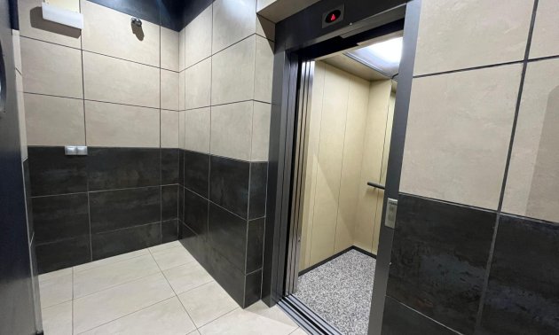 Resale - Apartment / flat -
Torrevieja - La Mata