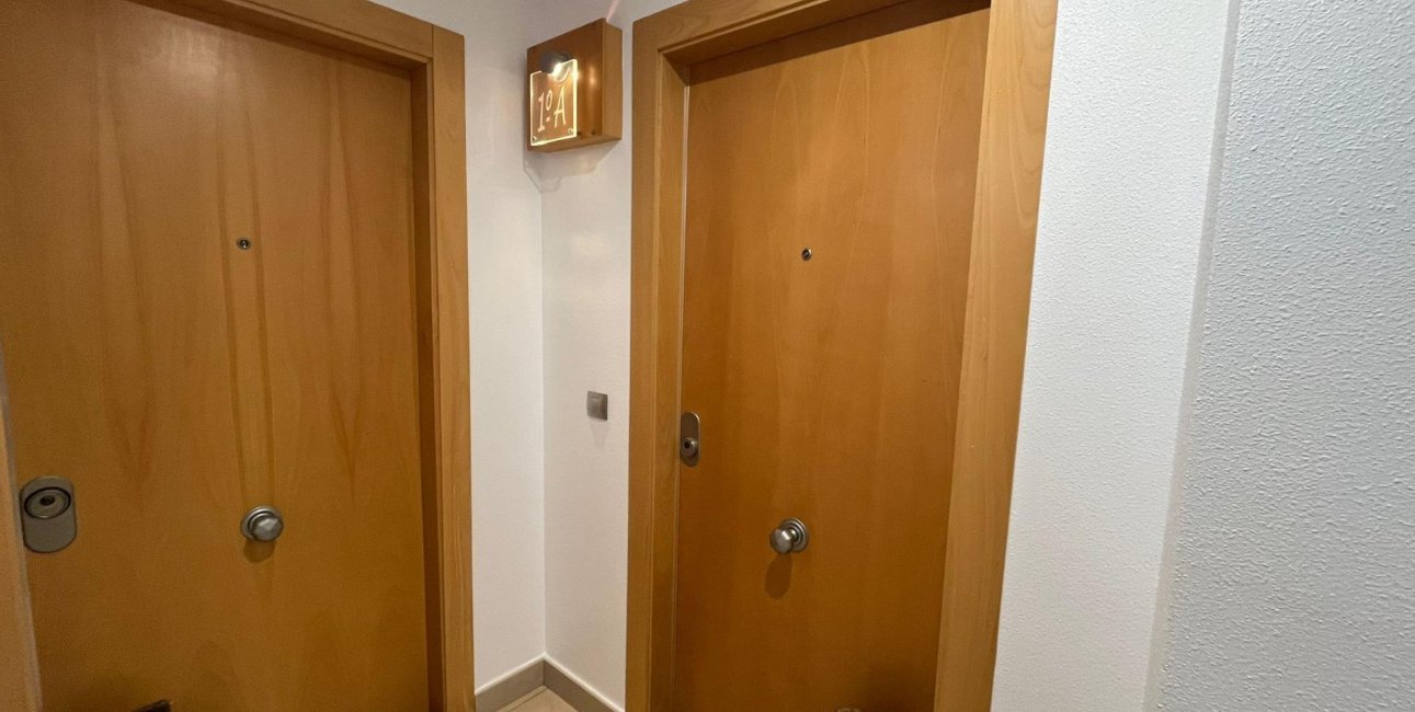 Resale - Apartment / flat -
Torrevieja - La Mata