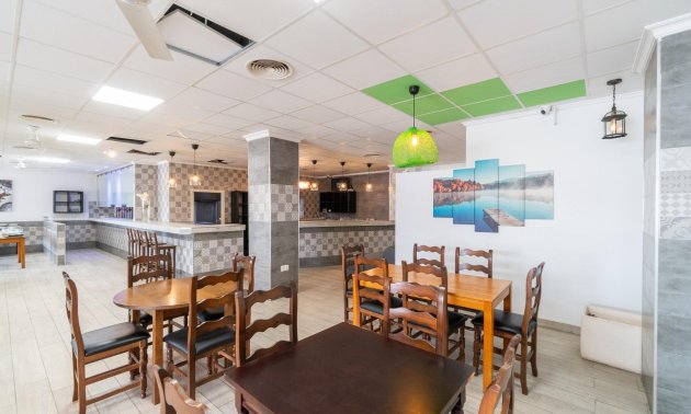 Long Term Rental - Commercial -
San Fulgencio - La Marina