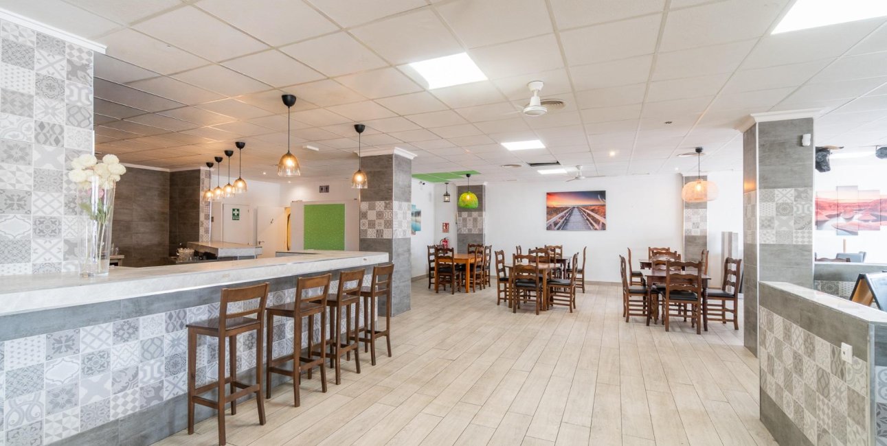 Long Term Rental - Commercial -
San Fulgencio - La Marina