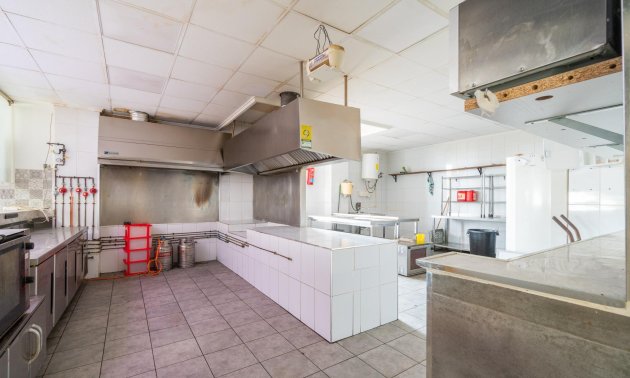 Long Term Rental - Commercial -
San Fulgencio - La Marina