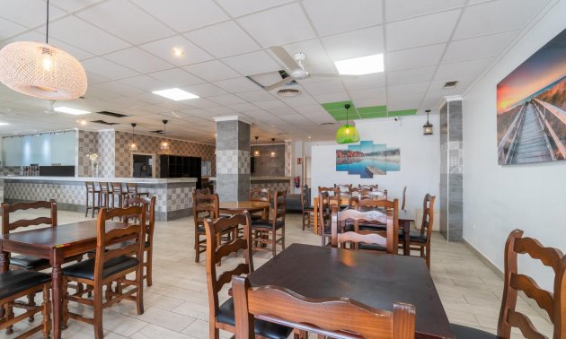 Long Term Rental - Commercial -
San Fulgencio - La Marina