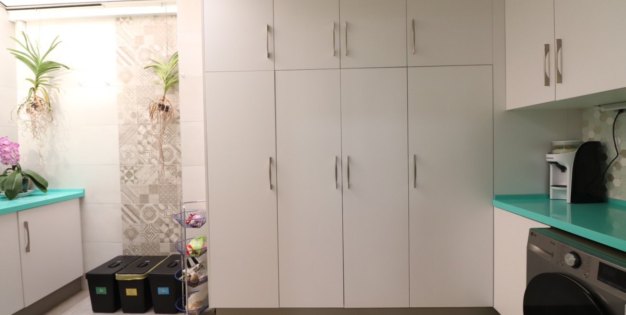 Resale - Townhouse -
Redovan - Redovan - Town