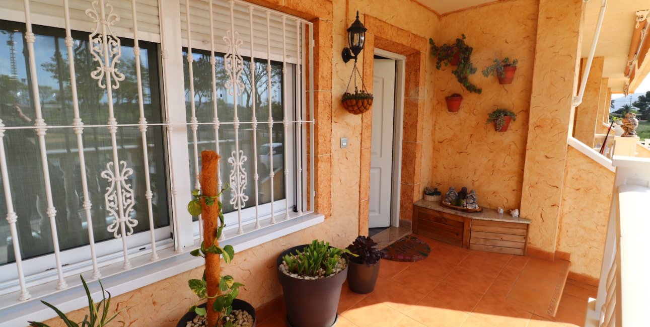 Resale - Townhouse -
Redovan - Redovan - Town