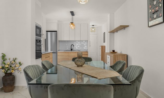 Reventa - Apartamento / piso -
Torrevieja - Playa Del Cura