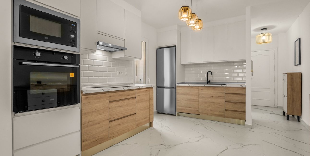 Reventa - Apartamento / piso -
Torrevieja - Playa Del Cura