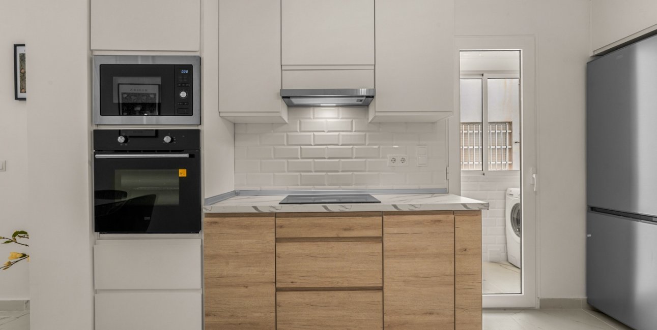 Reventa - Apartamento / piso -
Torrevieja - Playa Del Cura