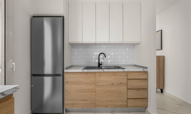 Reventa - Apartamento / piso -
Torrevieja - Playa Del Cura