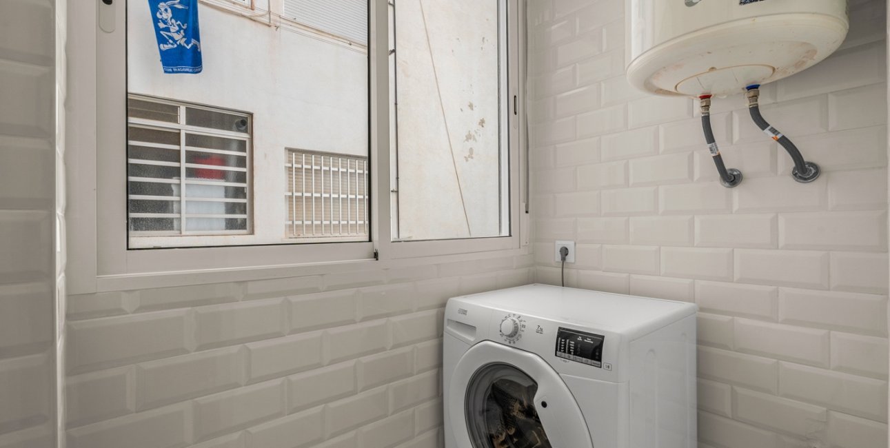 Reventa - Apartamento / piso -
Torrevieja - Playa Del Cura