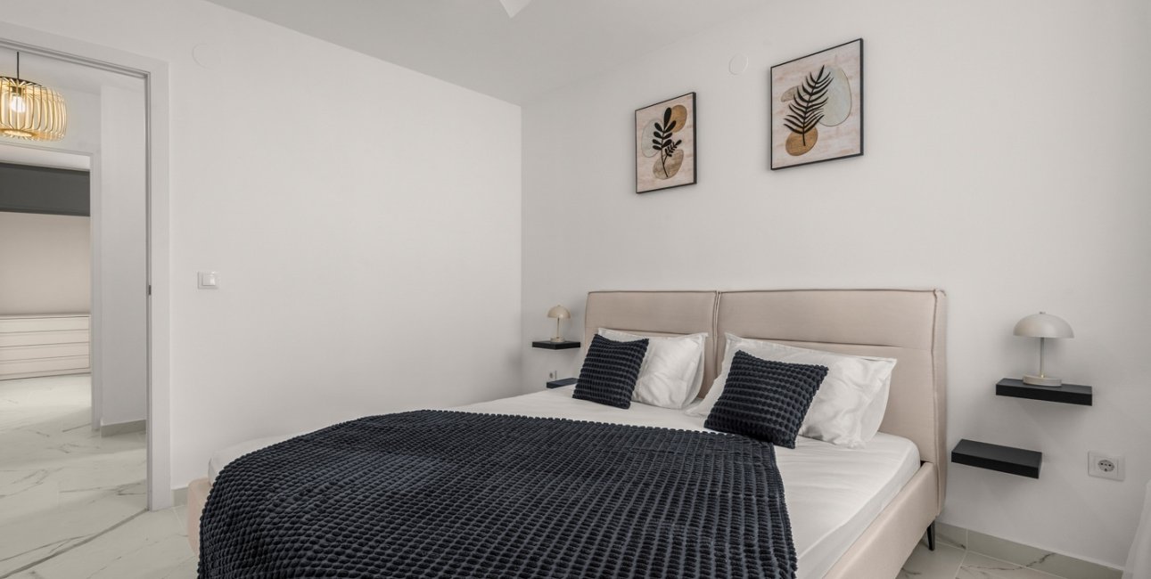 Reventa - Apartamento / piso -
Torrevieja - Playa Del Cura