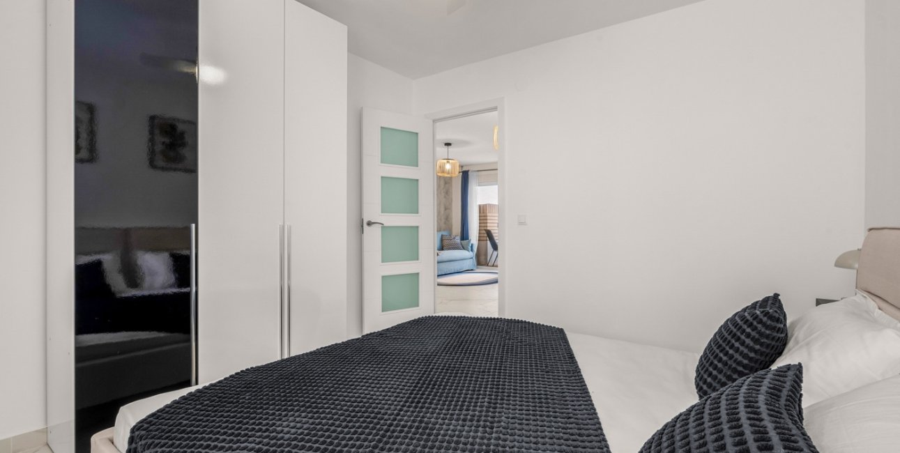 Reventa - Apartamento / piso -
Torrevieja - Playa Del Cura