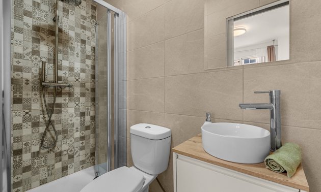 Reventa - Apartamento / piso -
Torrevieja - Playa Del Cura