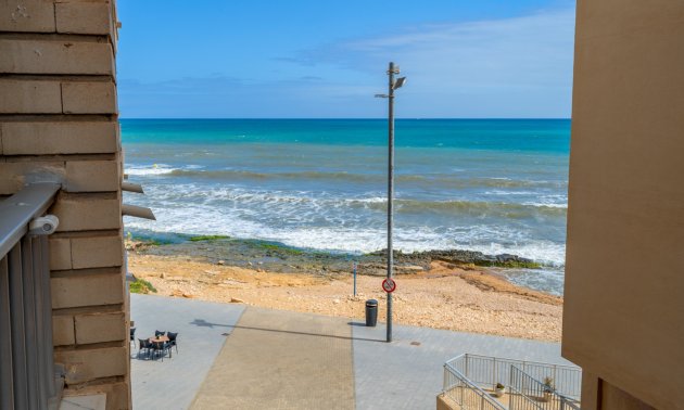 Reventa - Apartamento / piso -
Torrevieja - Playa Del Cura