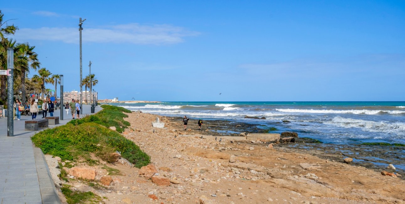 Reventa - Apartamento / piso -
Torrevieja - Playa Del Cura