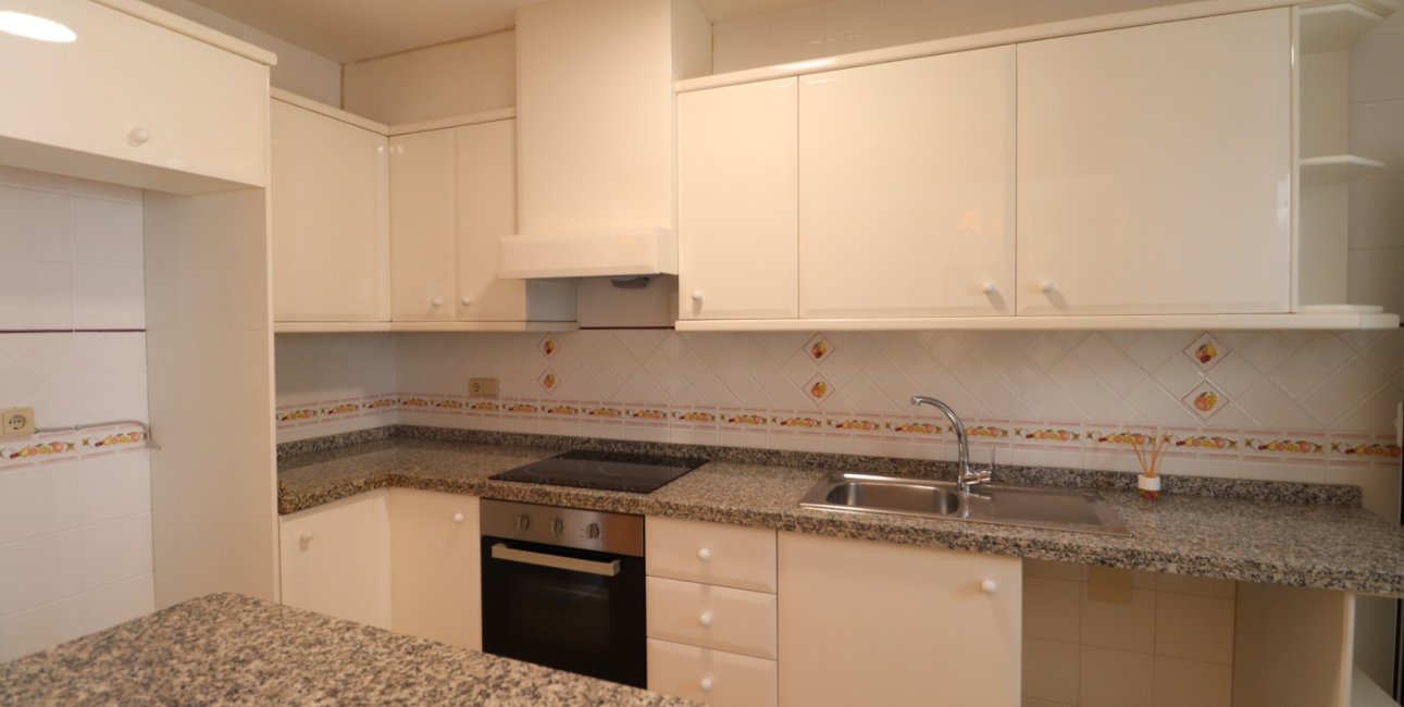 Resale - Bungalow -
Orihuela Costa - Villamartin