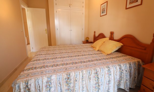 Resale - Bungalow -
Orihuela Costa - Villamartin