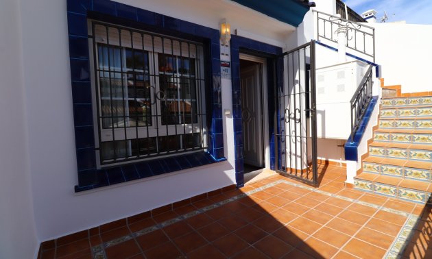 Resale - Bungalow -
Orihuela Costa - Villamartin