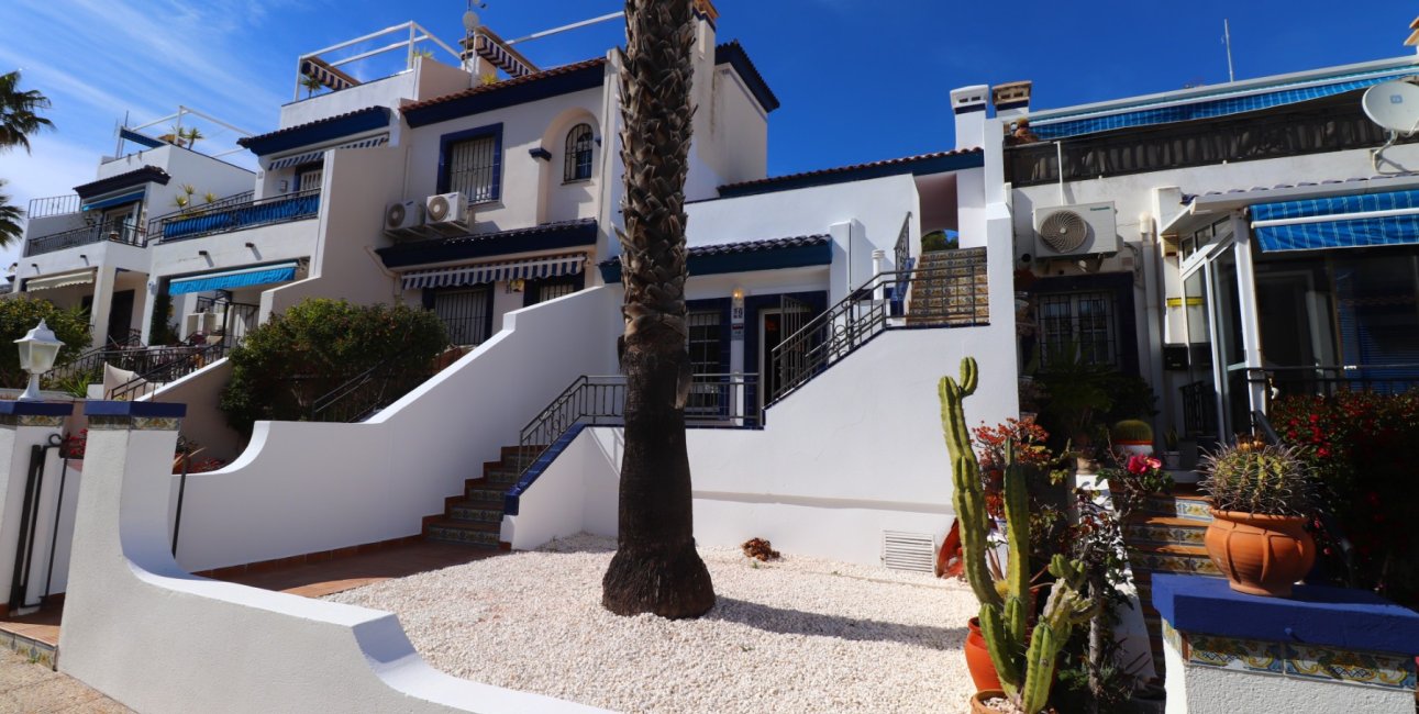 Resale - Bungalow -
Orihuela Costa - Villamartin
